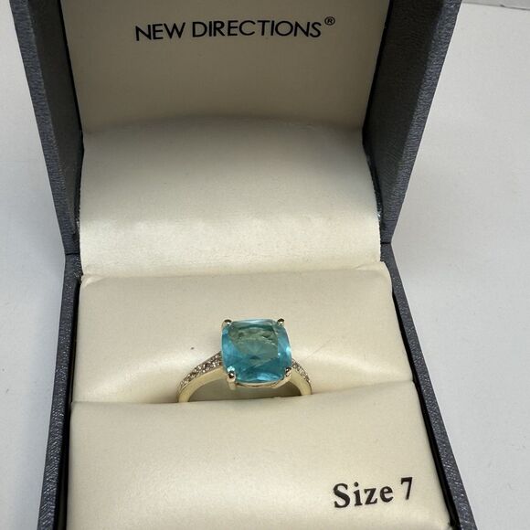 New Directions Silver Tone Light Ocean Blue Stone Ring Sz 7 New - Picture 1 of 7